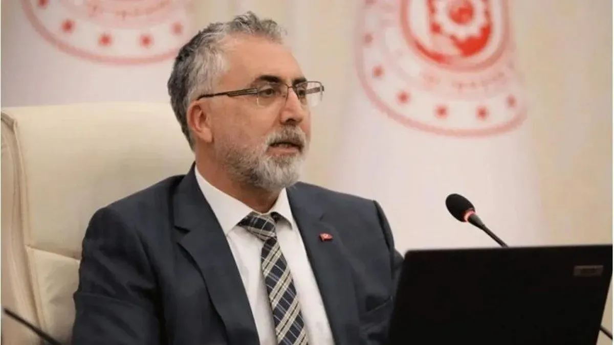 Bakan Vedat Işıkhan'dan Flaş Asgari Ücret Açıklaması: "Maksimum Ücret Düzeyinde Olmasını Hedefliyoruz"