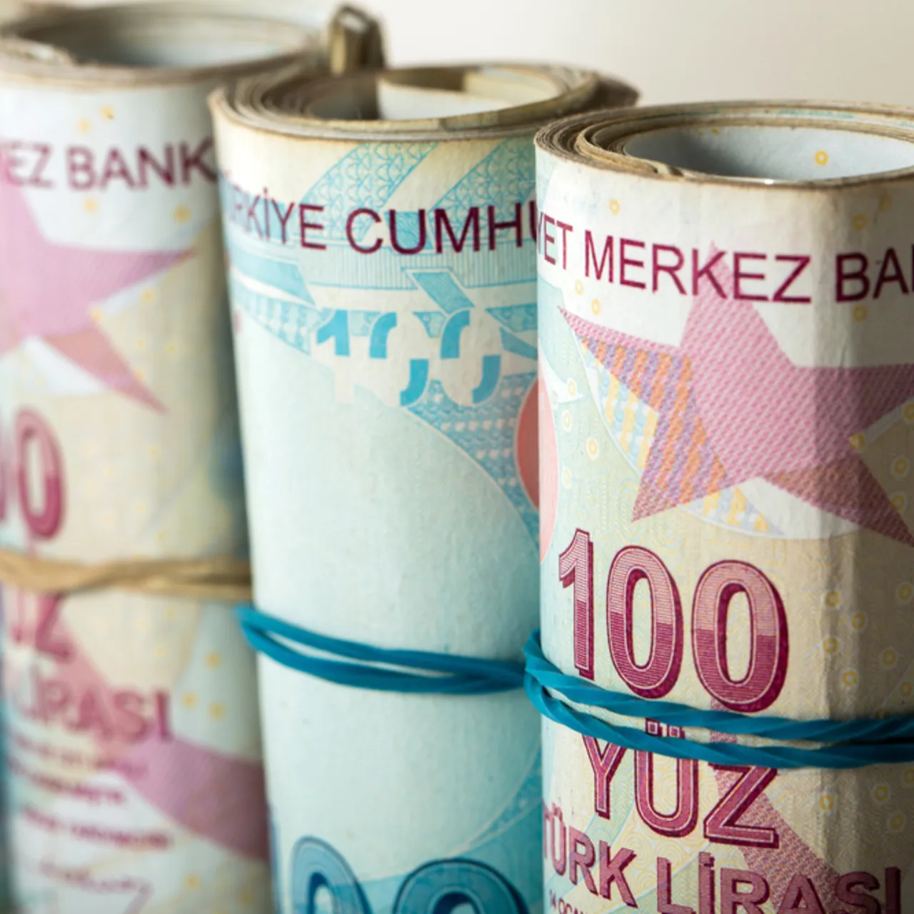 Engelli Çocuğu Olan Annelere Nakdi Destek Müjdesi: Şartlar ve Başvuru Detayları